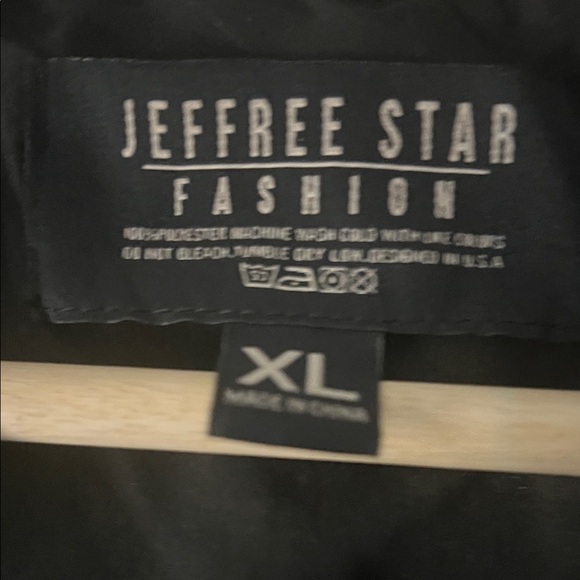 Jeffree Star Green and Beige Bomber Jacket - Picture 2 of 4